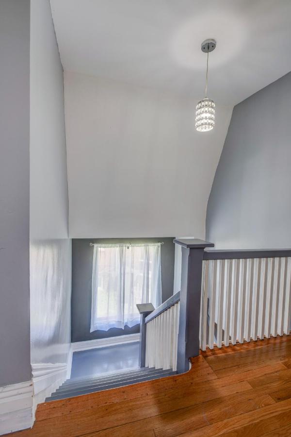 Spacious 5-Br House Near Transit W Parking شيكاغو المظهر الخارجي الصورة